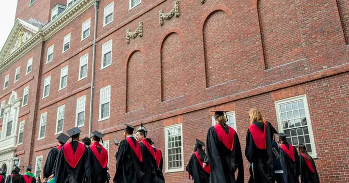 Graduation ceremony of a university in the UK [Getty Images]