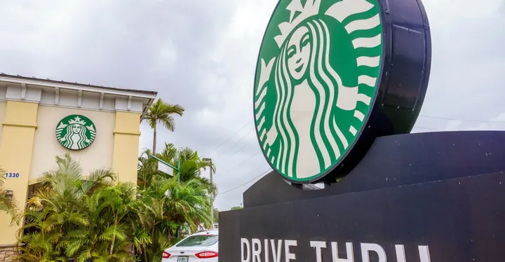 Melbourne, Florida, Starbucks Coffee shop, drive thru lane